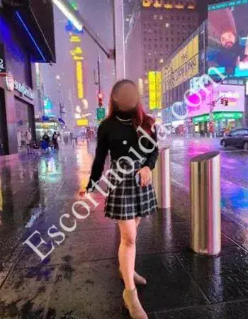 escorts service in noida